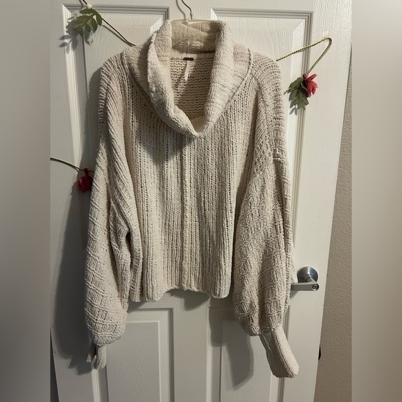 Free People Ivory Be Yours Cowl Neck Knit Sweater - M - Picture 3 of 12